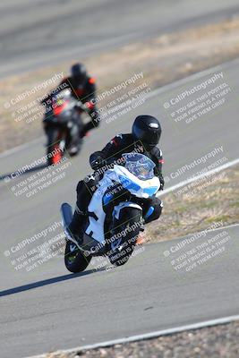 media/Feb-05-2023-Classic Track Day (Sun) [[c35aca4a42]]/Group 2/session 4 turn 4/